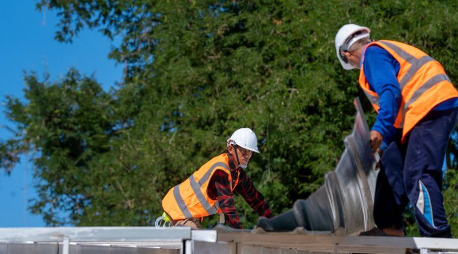 Expert Emergency Roof Repairs services in Streator, IL